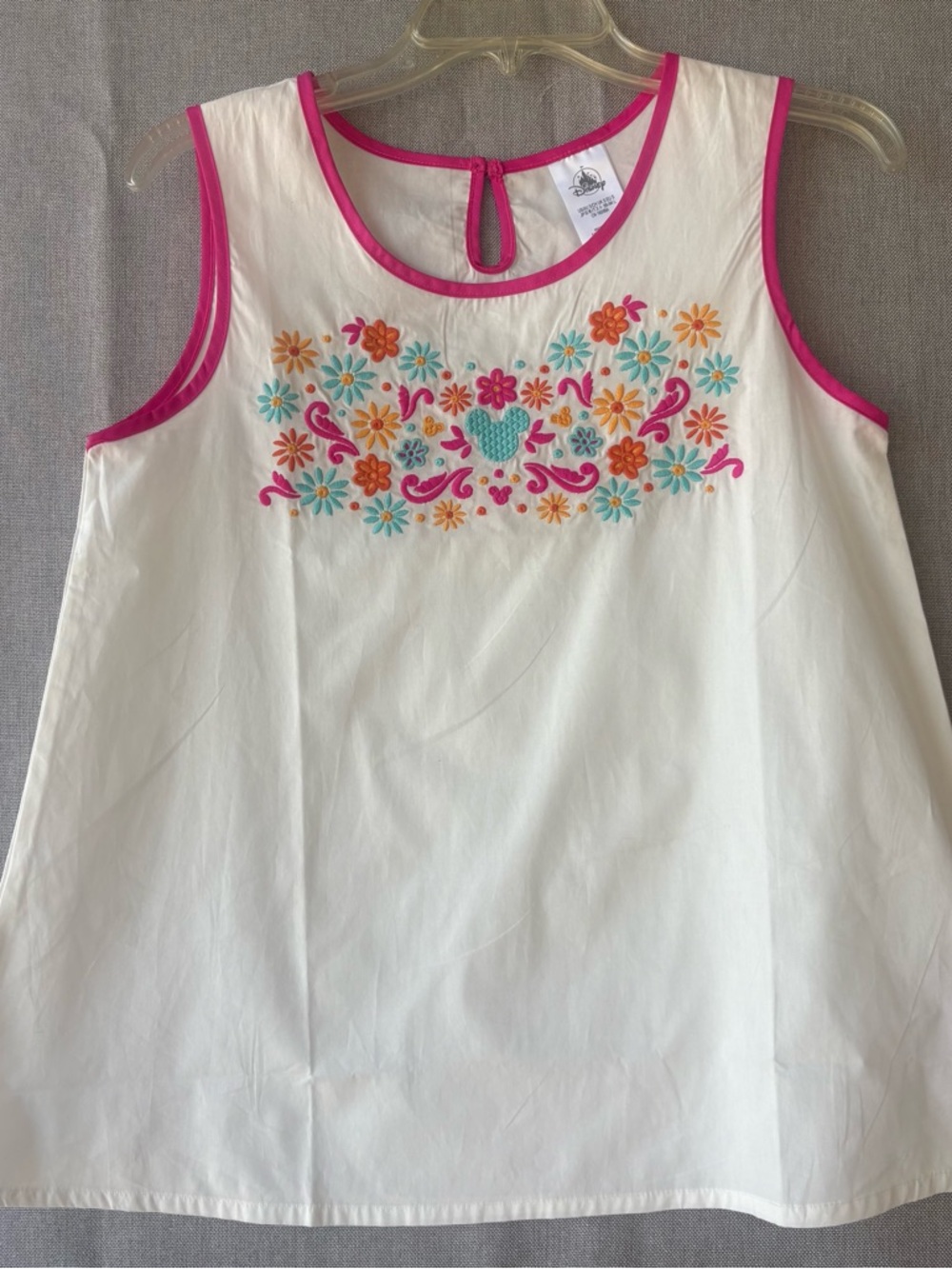 Disney White top with Hot Pink Trim Multicolor Embroidery women’s small cotton